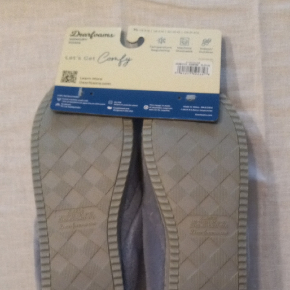 Dearfoams Plush Gray Quilted Slippers - Picture 4 of 6
